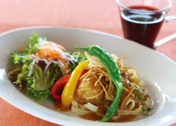 淡路鶏のビール煮 ~季節の野菜を添えて~/ホットワイン