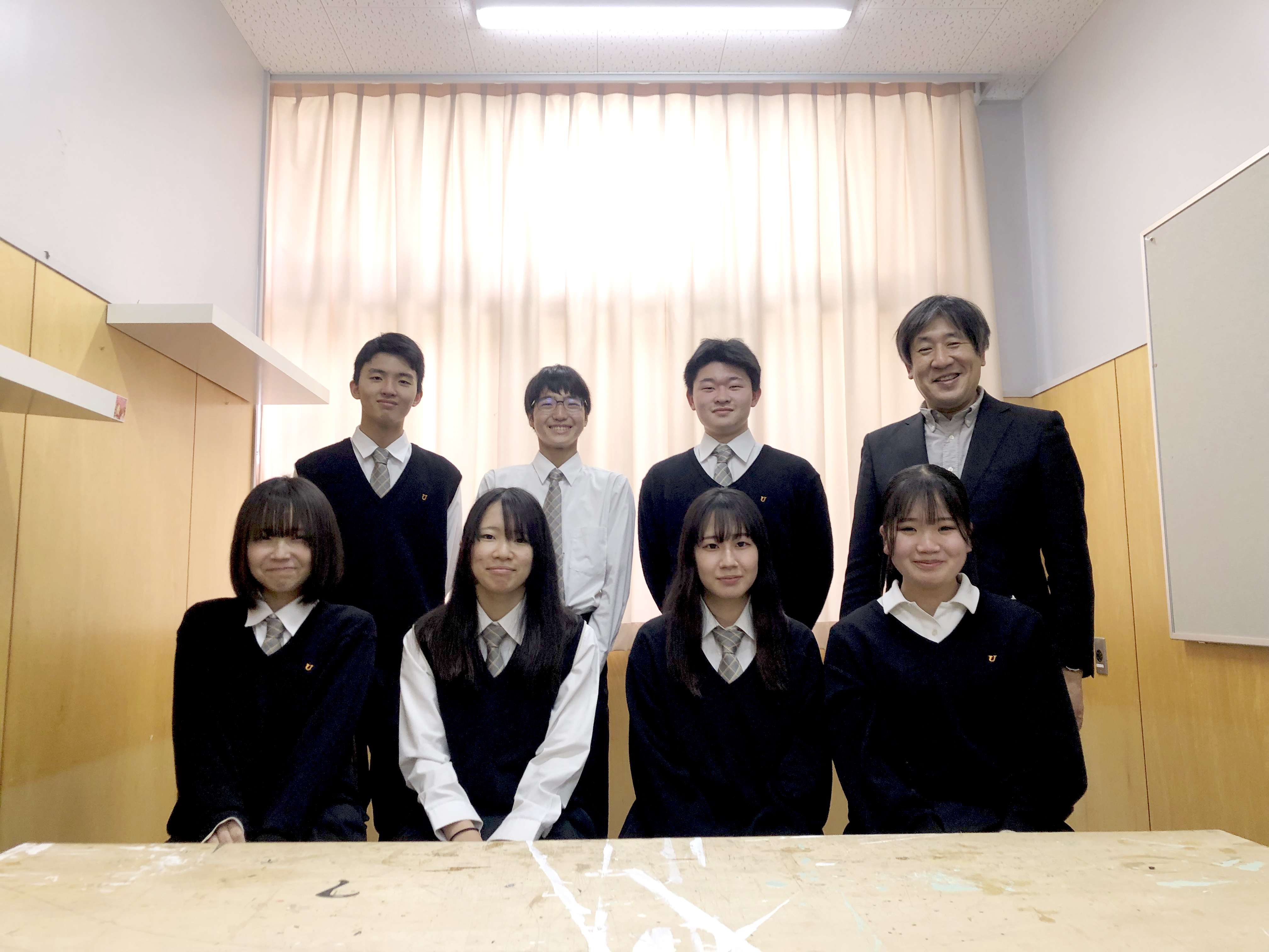 Hiroshi Niiyama + Lycée des sciences et technologies de Kobe
