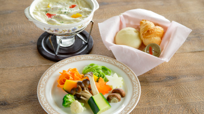 淡路鶏モモ肉と彩り秋野菜のほっかほか! ディップフリカッセ料理写真