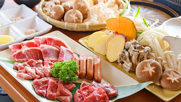 4種のラム肉とたっぷりきのこの秋満喫食べ放題コース