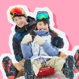 雪あそびを楽しむ